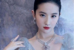 娱乐扒姐爆料刘亦菲,娱乐扒姐独家爆料引热议