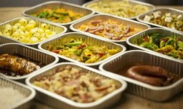 外卖员爆料预制菜视频,预制菜背后的真相，食品安全引关注